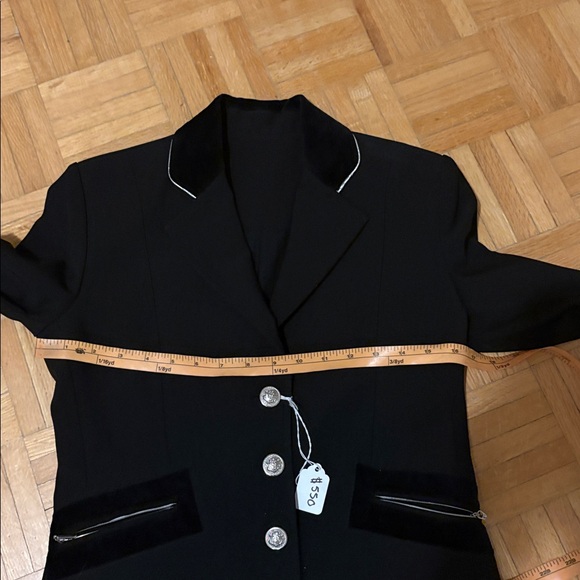 Hayward Elegant Black Women's Jacket - Picture 2 of 16